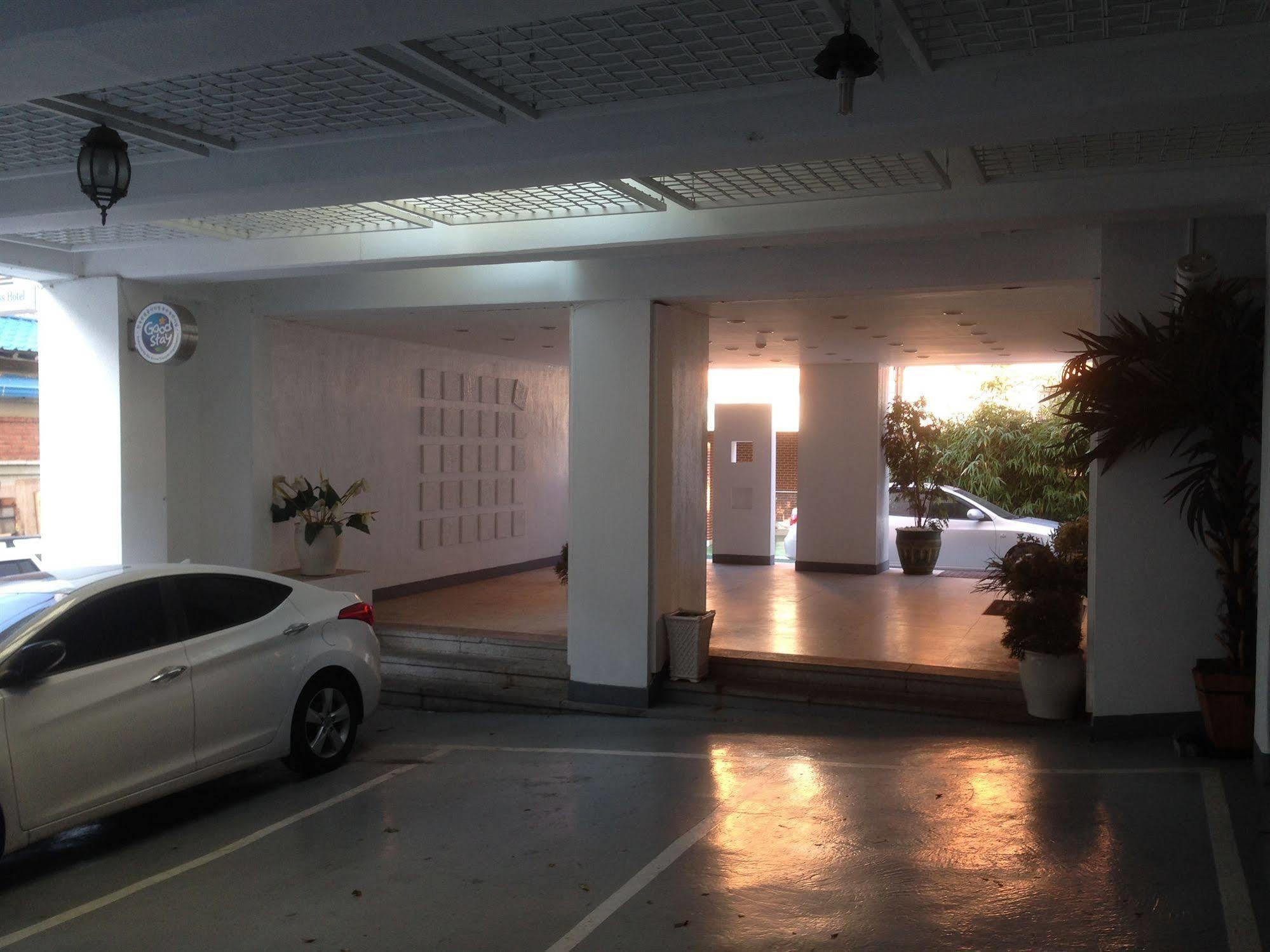 Daegu Goodstay Herotel Bagian luar foto