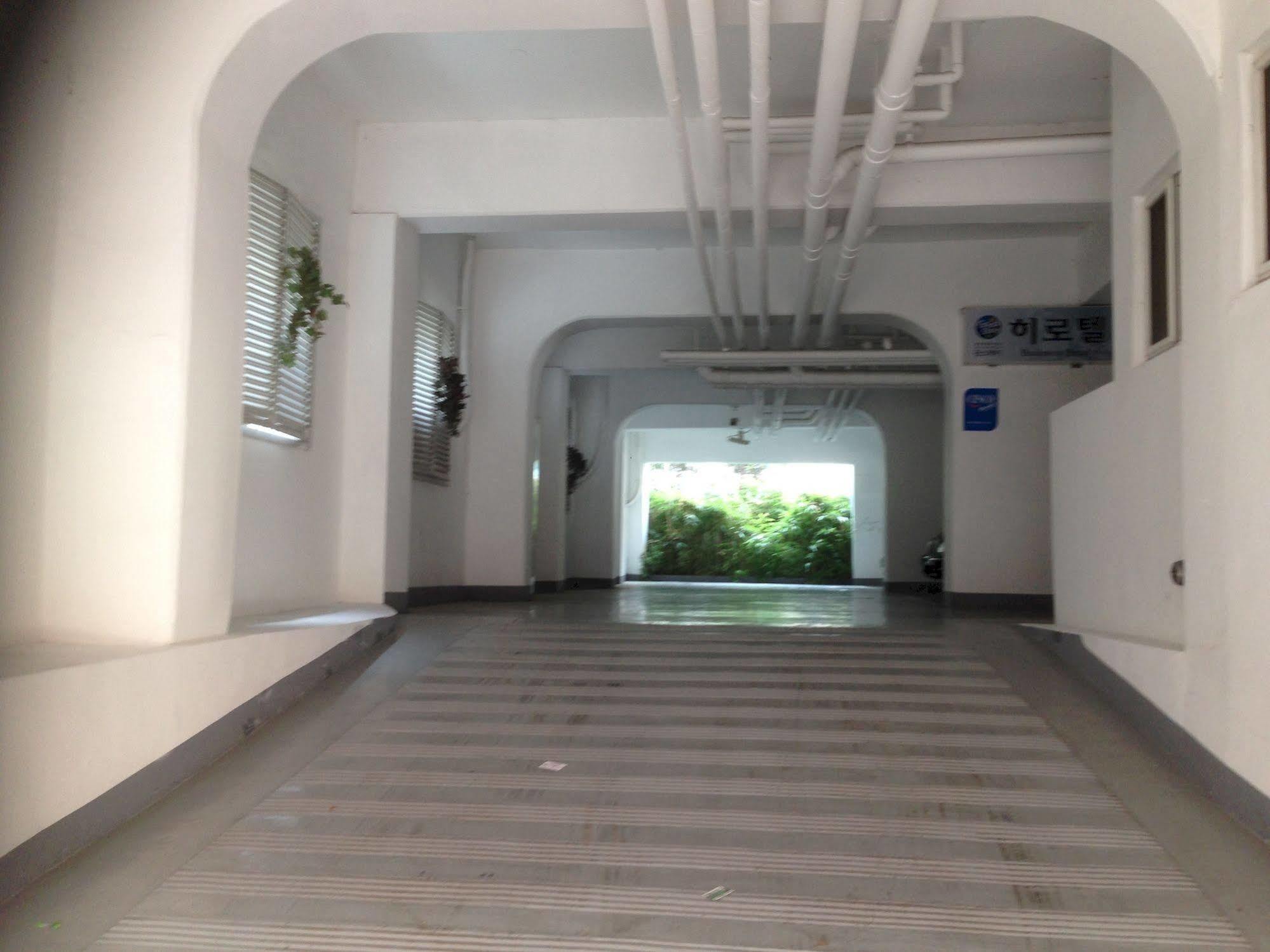Daegu Goodstay Herotel Bagian luar foto