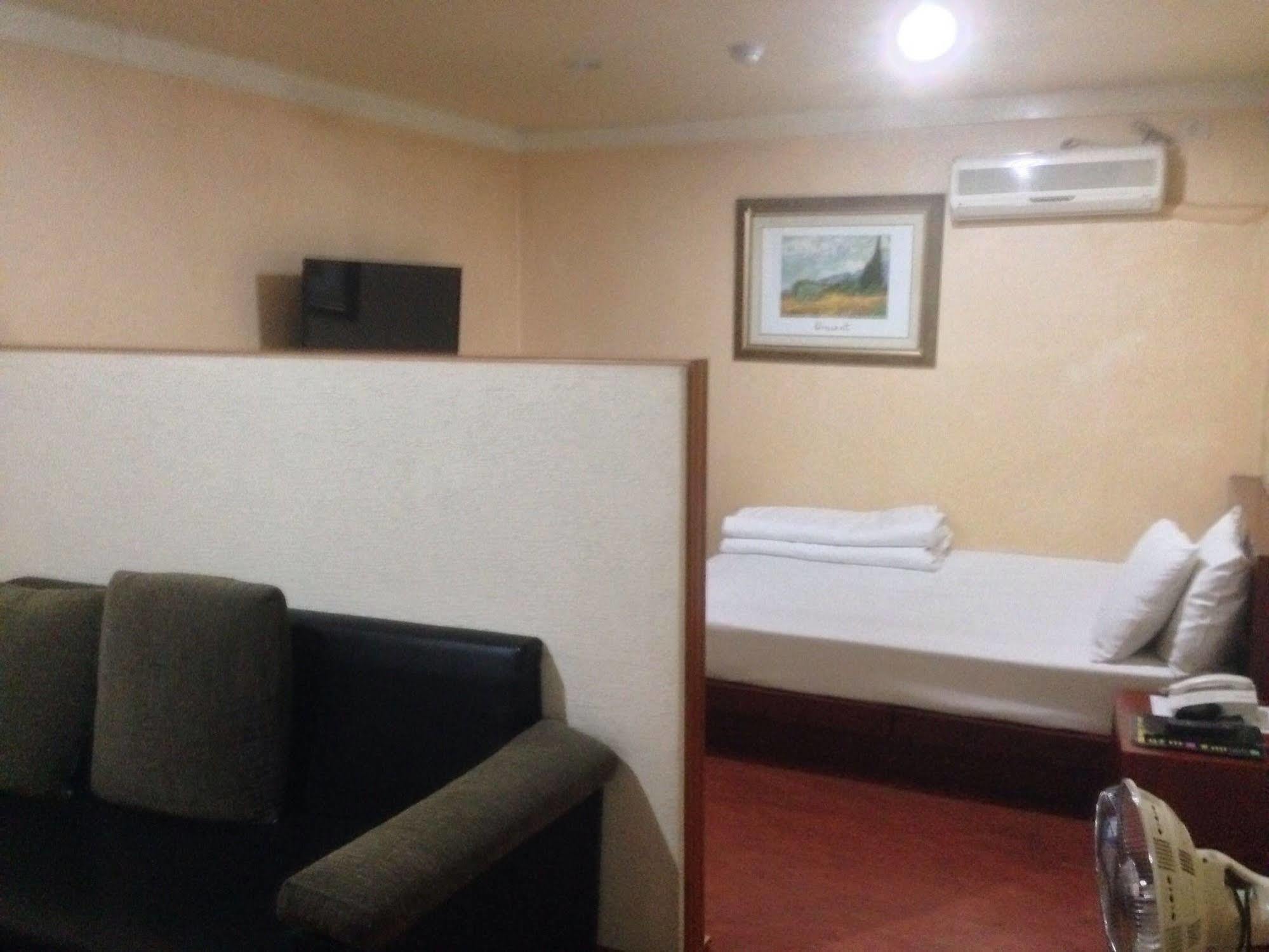 Daegu Goodstay Herotel Bagian luar foto